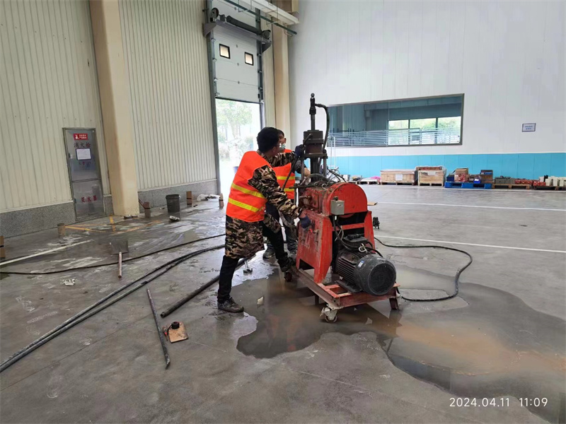 晋源厂房地面下沉塌陷注浆加固施工